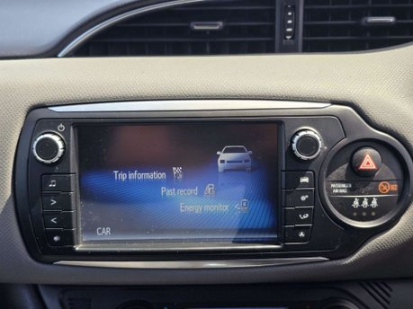 Toyota Yaris 1.5 VVT-h Icon Hatchback 5dr Petrol Hybrid E-CVT Euro 6 (101 ps) 27