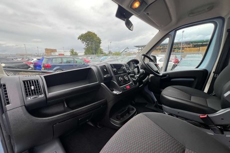 Peugeot Boxer 2.2 BlueHDi 333 S Window Van 5dr Diesel Manual L1 H1 Euro 6 (s/s) (120 ps) 32
