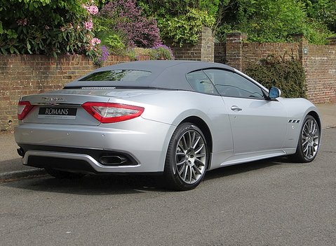 Maserati Grancabrio Sport 12