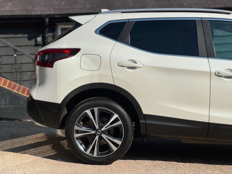 Nissan Qashqai 1.3 DIG-T N-Connecta SUV 5dr Petrol Manual Euro 6 (s/s) (160 ps) 7