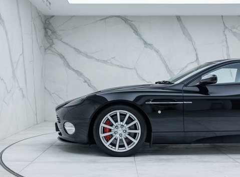 Aston Martin Vanquish S Ultimate 37