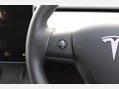 Tesla Model Y LONG RANGE AWD 17