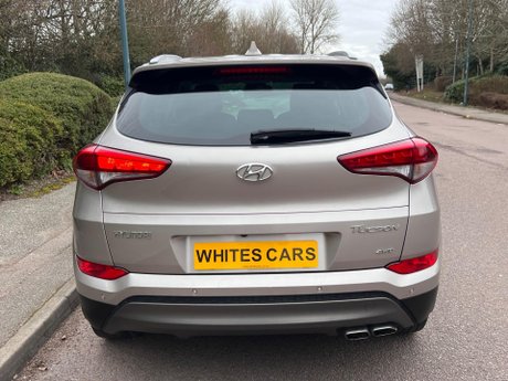 Hyundai TUCSON 2.0 CRDi Premium Auto 4WD Euro 6 5dr 10