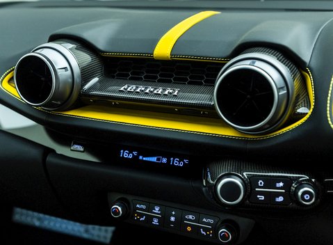 Ferrari 812 Superfast 16