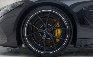 Mercedes-Benz Amg GT 63 PREMIUM + 31