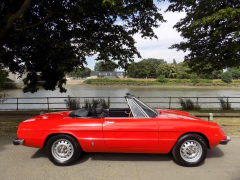 Alfa Romeo Spider 2000 Spider Veloce - LHD 6