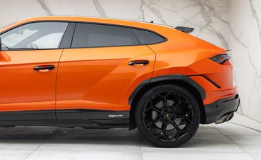 Lamborghini Urus PERFORMANTE 61