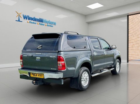 Toyota Hilux 3.0 D-4D Invincible Auto 4WD Euro 5 4dr 11