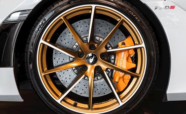 McLaren 720S Spider Performance MSO Bespoke Carbon Pa 8