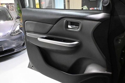 Mitsubishi L200 DI-D 4WD WARRIOR DCB 40