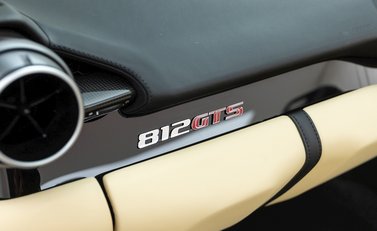 Ferrari 812 GTS 20