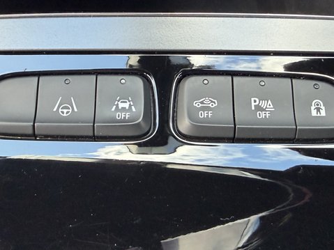 Vauxhall Mokka 100kW SRi Premium 50kWh 5dr Auto 26