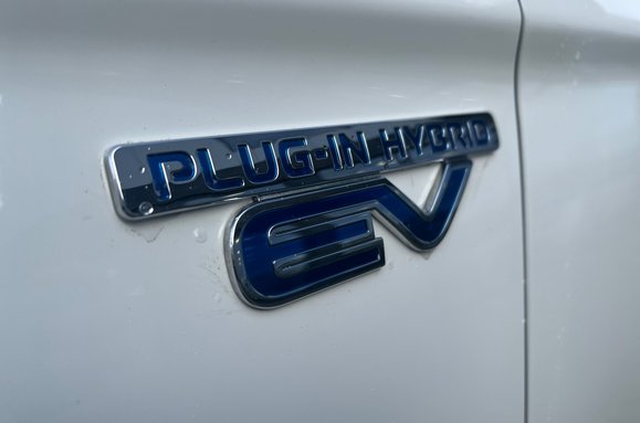 Mitsubishi Outlander PHEV 2.0h 12kWh GX4h CVT 4WD AUTO 12