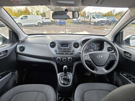 Hyundai i10 1.2 SE Hatchback 5dr Petrol Auto Euro 6 (87 ps) 21