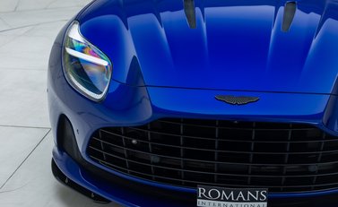 Aston Martin DB12 V8 25