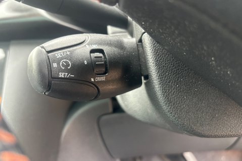 Peugeot 3008 HDI CROSSWAY 1.6 HDi..GLASS ROOF..SAT NAV..HEAD UP DISPLAY..F/S/H 26