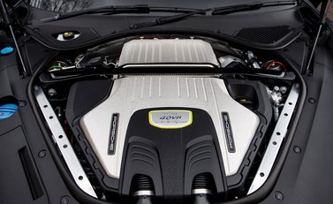 Porsche Panamera Turbo S E-Hybrid 32