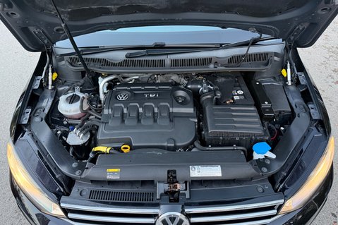 Volkswagen Touran SE TDI BMT -APPLE CAR PLAY-£35 ROAD TAX -9 SERVICES -PARK PILOT-240V SOCKET 52