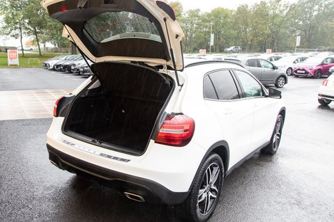 Mercedes-Benz GLA Class GLA 180 URBAN EDITION 33