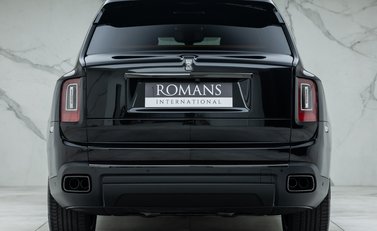 Rolls-Royce Cullinan Black Badge 6
