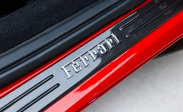 Ferrari F8 Spider 19