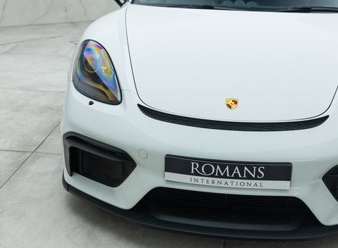 Porsche Cayman GT4 (718) 25