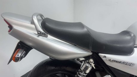 Yamaha XJR1300 2001 37K 1 OWNER NEW MOT SERVICED MUSCLE BIKE 1300CC 26