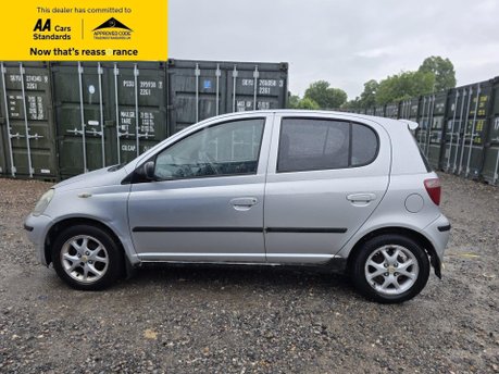 Toyota Yaris 1.3 VVT-i 16v CDX Hatchback 5dr Petrol Automatic (160 g/km, 85 bhp) 5