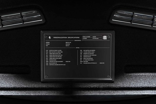 Ferrari GTC4 Lusso V12. WARRANTY. CARBON FIBRE INTERIOR. PANORAMIC ROOF. PASSENGER DISPLAY. 5