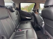 Nissan Navara 2.3 Navara Tekna dCi 4WD 5dr 27