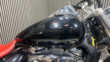 Suzuki Intruder 800 VL 2008 ONLY 17K RUNNING CRUISER PROJECT BIKE SPARES OR REPAIR 800CC 11