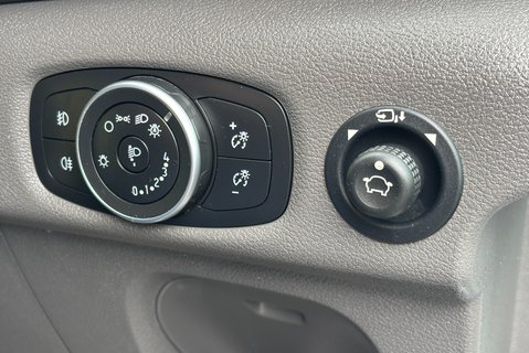 Ford Transit 350 Rwd 130ps Trend Panel Van with Air Conditioning 28