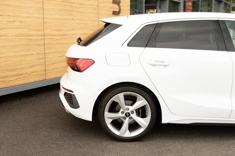 Audi A3 SPORTBACK TFSI S LINE MHEV 7