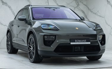 Porsche Macan 4 Electric 9