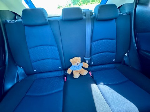 Mazda 2 SPORTS LAUNCH EDITION 35