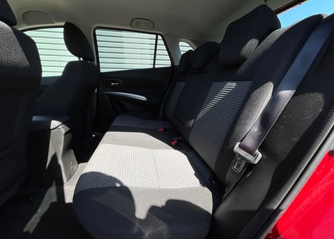 Suzuki SX4 S-Cross MOTION BOOSTERJET MHEV 13