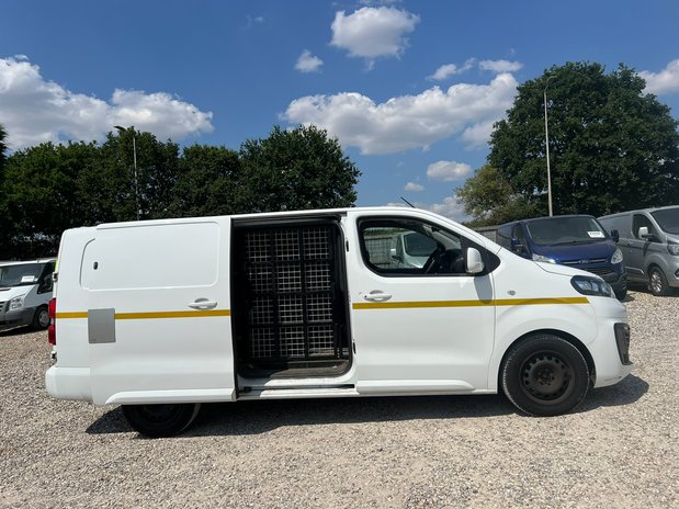 Vauxhall Vivaro LWB L2H1 2900 Sportive 100ps Turbo D Air Con Sensors Cruise Twin Side Doors 9