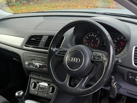 Audi Q3 TFSI SPORT 33