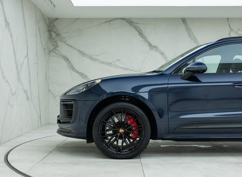 Porsche Macan GTS 34