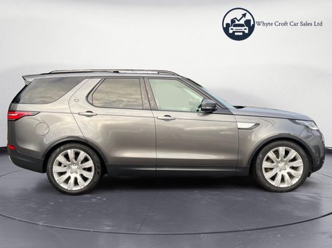 Land Rover Discovery 3.0 TD V6 HSE Luxury Auto 4WD Euro 6 (s/s) 5dr 9