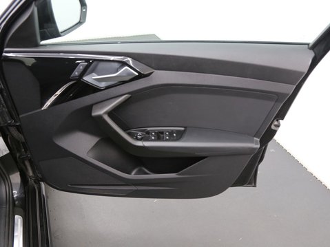 Audi A1 1.0 TFSI 25 S line Sportback Euro 6 (s/s) 5dr 21