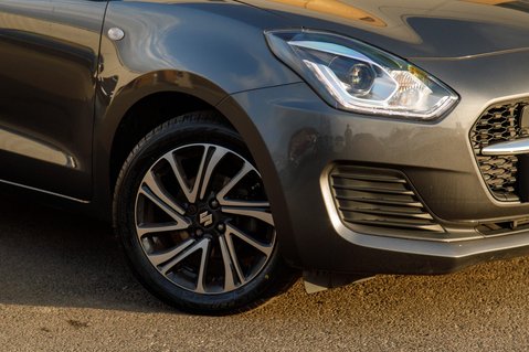 Suzuki Swift SZ-L DUALJET MHEV 11