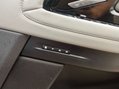 Land Rover Range Rover Evoque 2.0 Range Rover Evoque R-Dynamic HSE D Auto 4WD 5dr 28