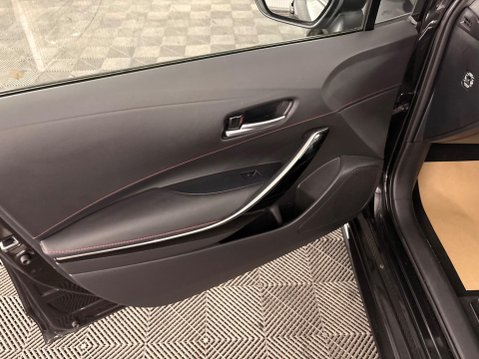 Toyota Corolla 1.8 VVT-h Excel Touring Sports CVT Euro 6 (s/s) 5dr 29