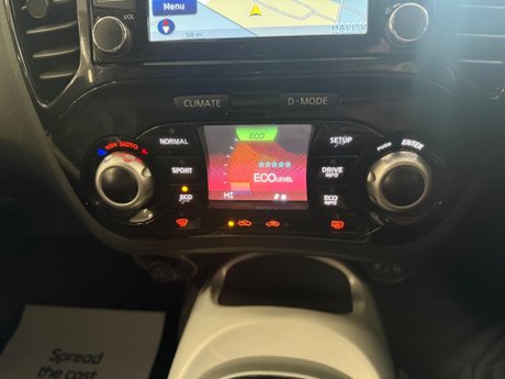 Nissan Juke 1.6 N-Connecta XTRON Euro 6 5dr 23