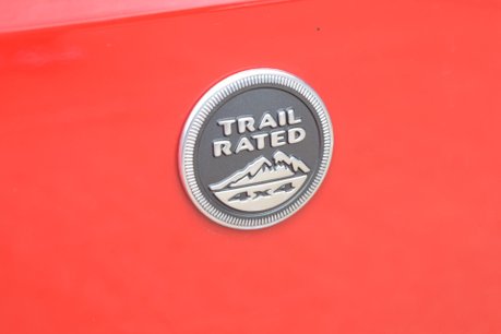 Jeep Wrangler Sahara Unlimited Edition Auto 8