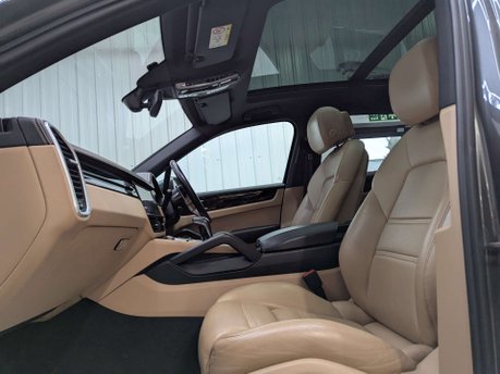 Porsche Cayenne 3.0 Cayenne V6 Auto 4WD 5dr 55