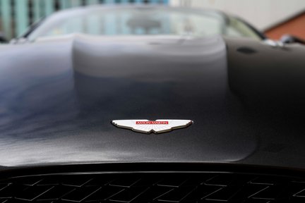 Aston Martin Vanquish Zagato Volante 12