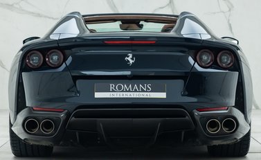 Ferrari 812 GTS 8