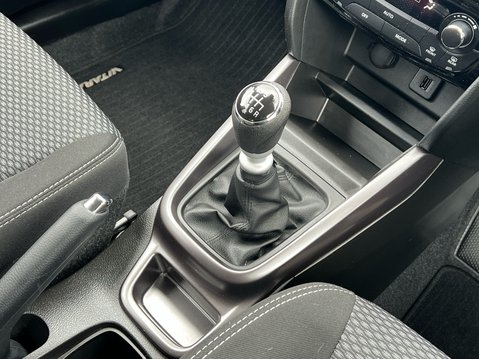 Suzuki Vitara SZ-T BOOSTERJET MHEV 27